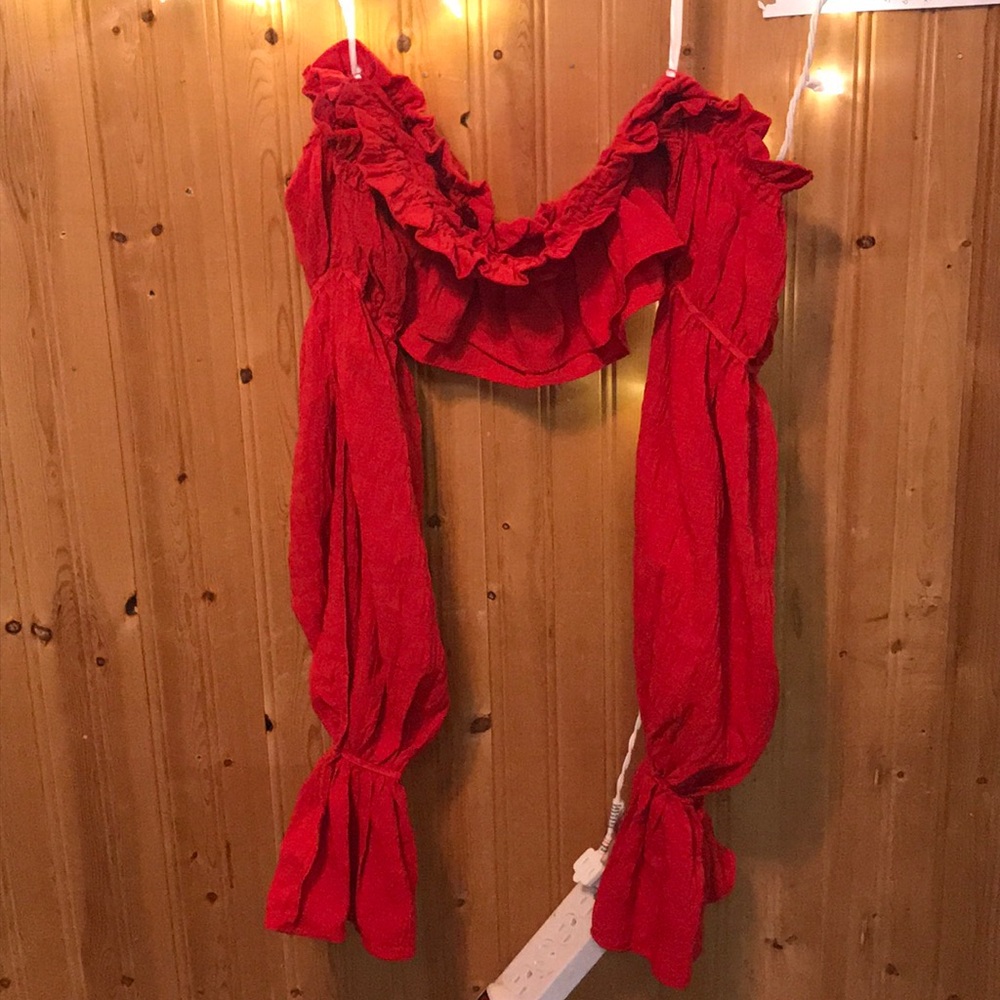 Red shoulder less crop top